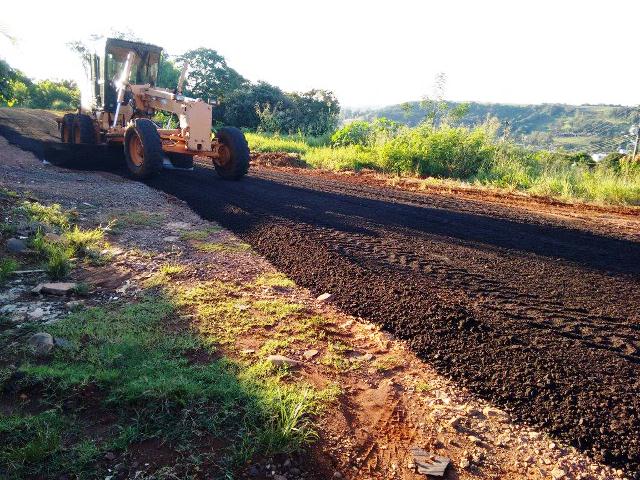 Ruas da cidade de Capitão recebe camada de asfalto a frio