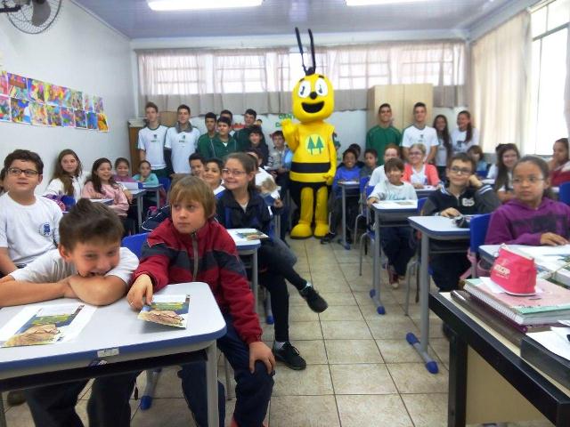 Sicredi e Colégio SESI irão premiar 3 alunos de Capitão com poupança em concurso