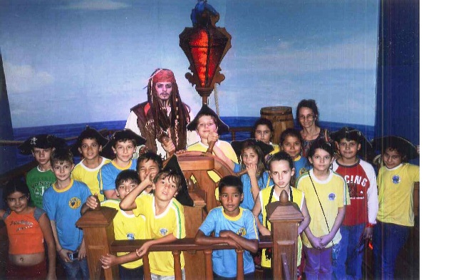 Alunos da Escola Nilton Ronchini visitam Foz do Iguaçu