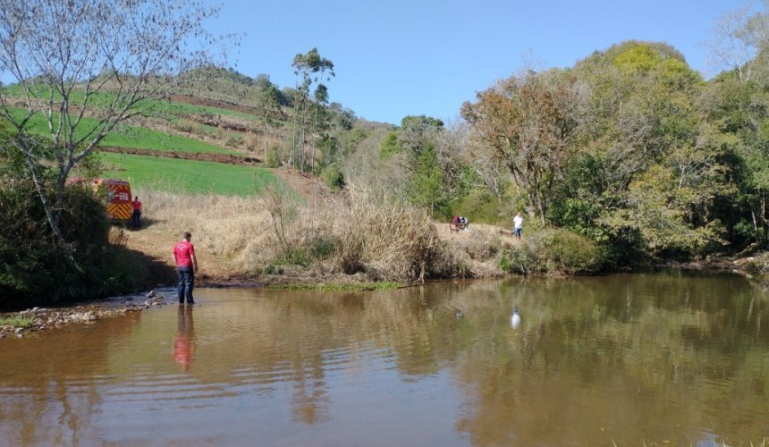 Fatalidade: Jovem de 18 anos morre afogado em rio na cidade de Barracão