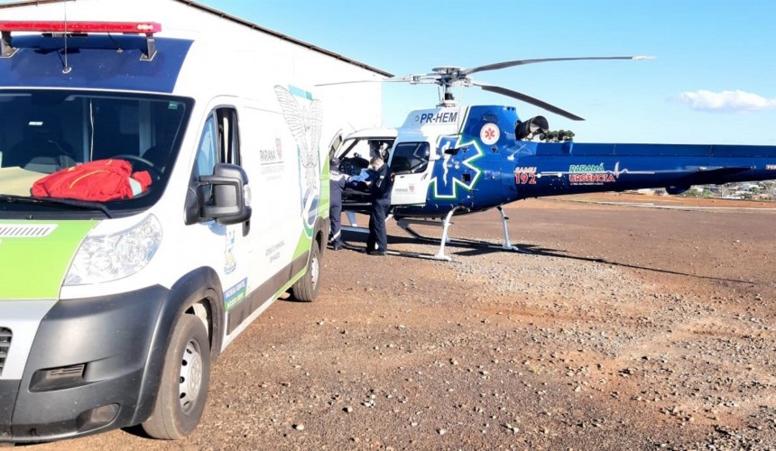 Helicóptero intercepta ambulância de Boa Vista da Aparecida para atender paciente