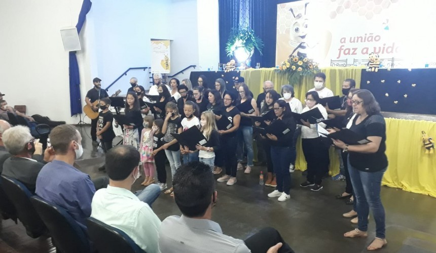 ‘Coral do Alto Alegre do Iguaçu’ realiza apresentação em evento no município de Capitão