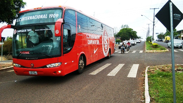 Ex-jogadores do Internacional visitam Capitão L. Marques e Boa Vista