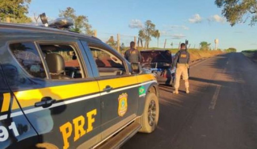 Homem é detido e 339 kg de maconha apreendidos em Santa Terezinha de Itaipu