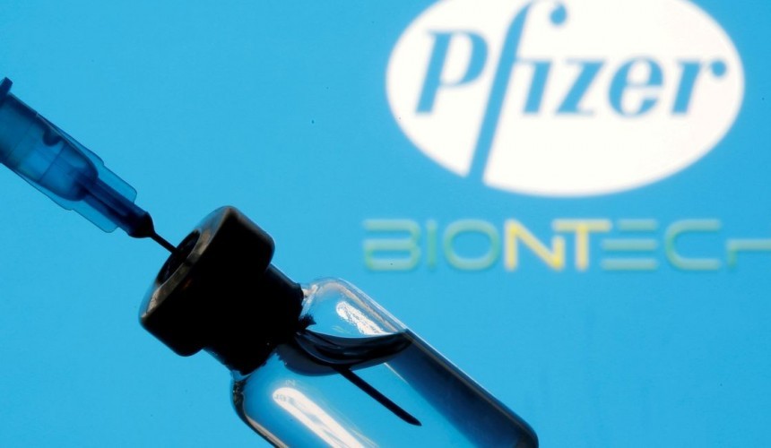 Pfizer diz que proteção contra Ômicron necessita de três doses