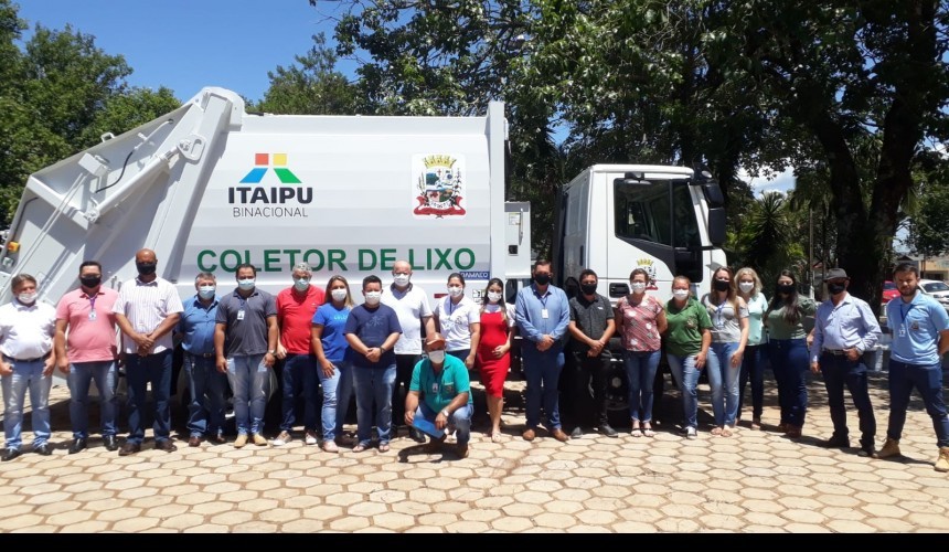 Convênio com Itaipu garante novo caminhão de coleta de lixo para Capitão