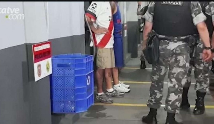 Pai e filho são detidos pelo Choque com 40g de maconha em Cascavel