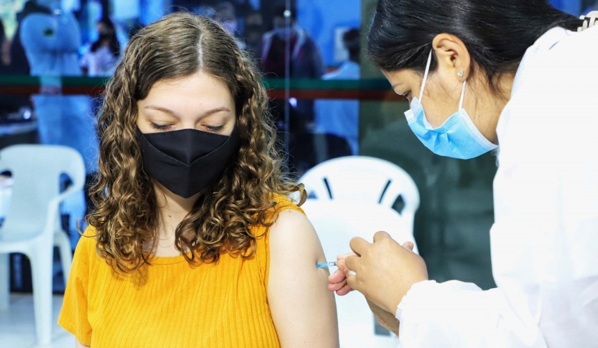 Paraná tem 68% da população imunizada com duas doses contra a Covid-19