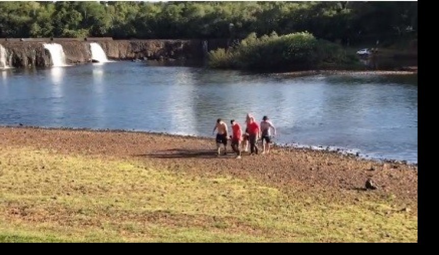 Adolescente é regatado após se afogar em cachoeira em Pato Branco