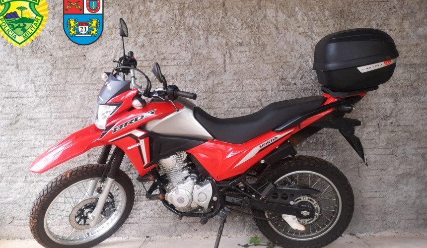 Polícia Militar recupera motocicleta logo após ser informada do furto, em Realeza