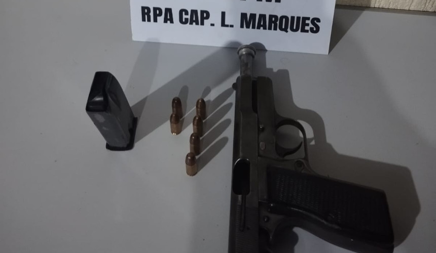 Após desentendimento em comercio homem é preso por porte ilegal de armas em Santa Lúcia