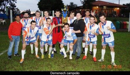 Demenech é campeão do Futebol Sete Livre de Capitão