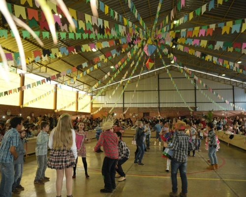 Capitão: Escola Laurindo Parmigiani promoveu festa junina