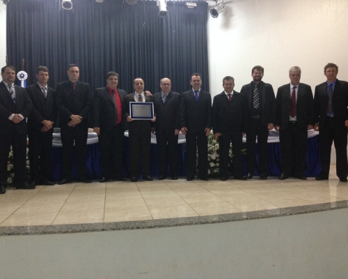 Professor Jairo recebe Título de Cidadão Honorário de Salto do Lontra