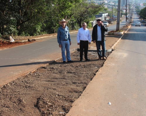 Nova Prata: Avenida Iguaçu recebe cuidados do Departamento de Urbanismo