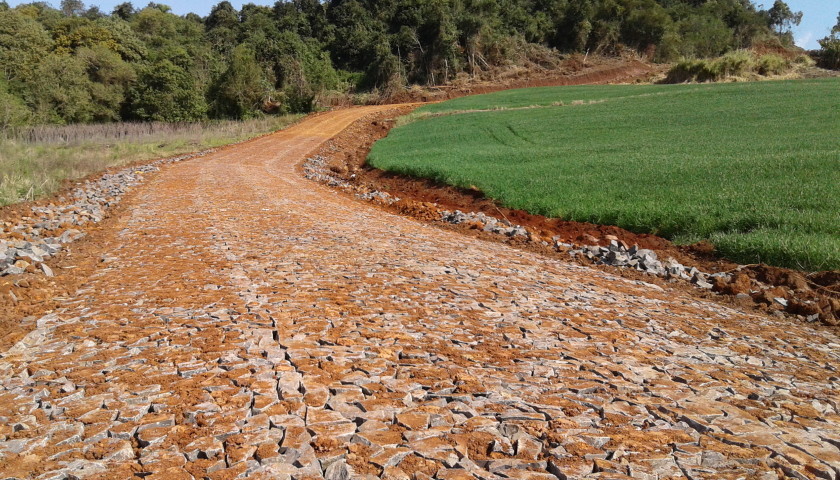 Nova Prata: Serra dos Borges e Duarte finalmente recebe calçamento