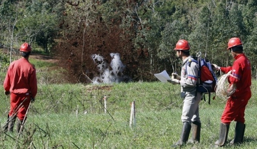 NP “caça” petróleo no Paraná. Técnicos procuram há meses indícios de óleo e gás no Sudoeste
