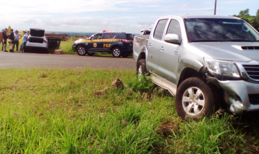 Veiculo de Imprensa se envolve em acidente no trevo da BR 163 no  acesso a Boa vista e Capitão