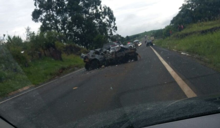 Moradores de Nova Prata ficam gravemente feridos em acidente em Dois Vizinhos