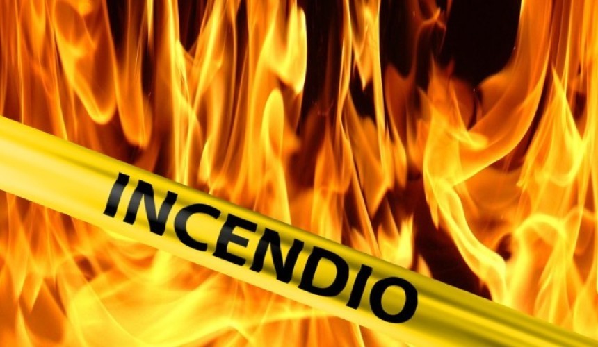 Casa é destruída pelo fogo em Nova Prata do Iguaçu