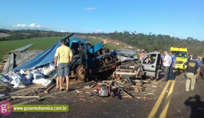Duas pessoas morrem em acidente em Céu Azul envolvendo carro de Prefeitura