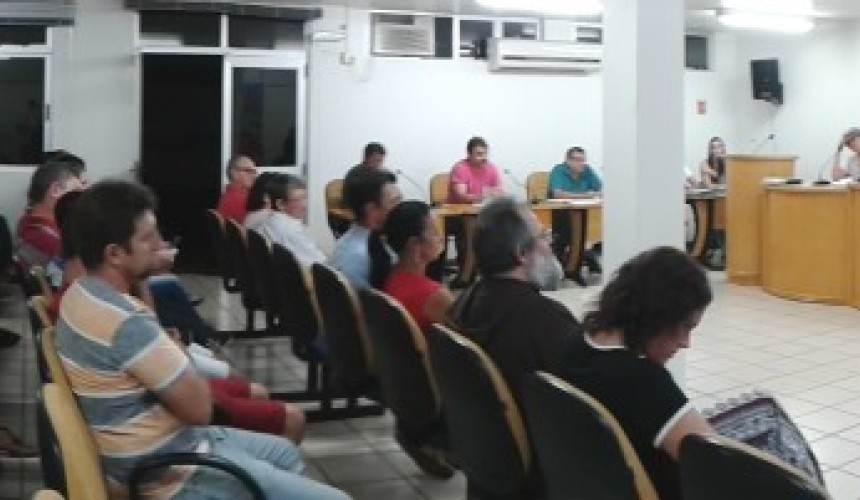 Vereadores aprovam Projeto de Lei que autoriza a realização de serviços motomecanizados para qualquer pessoa