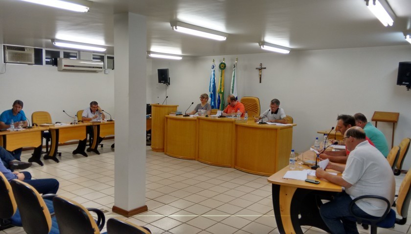 Vereadores de Capitão pedem exames gratuitos de brucelose e distribuição de bebedouros