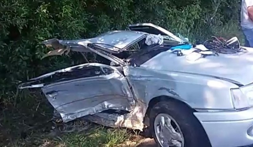Acidente entre dois veículos deixa jovem ferida na PR-471 entre Nova Prata e Salto do Lontra