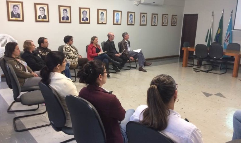 Conselho Municipal dos Direitos da Criança e do Adolescente de Capitão discute pedido de recursos ao governo