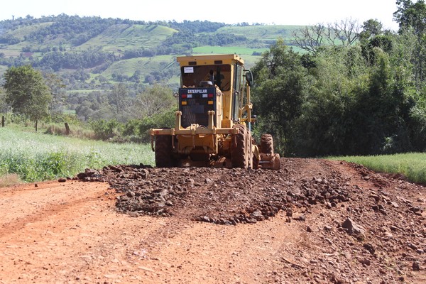 Recuperação das estradas rurais de Nova Prata com apoio do Procaxias 