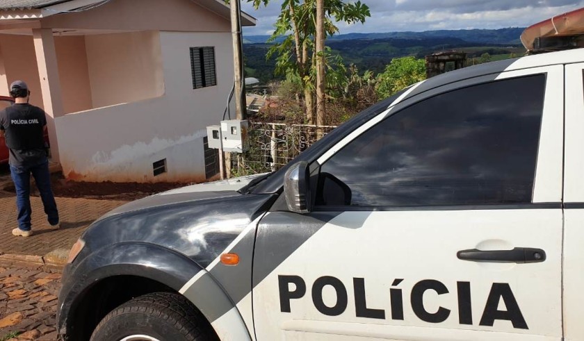 PC cumpre mandado de busca e apreende arma em Santa Lúcia