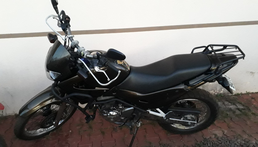 Após perseguição, três motocicletas são apreendidas em Capitão