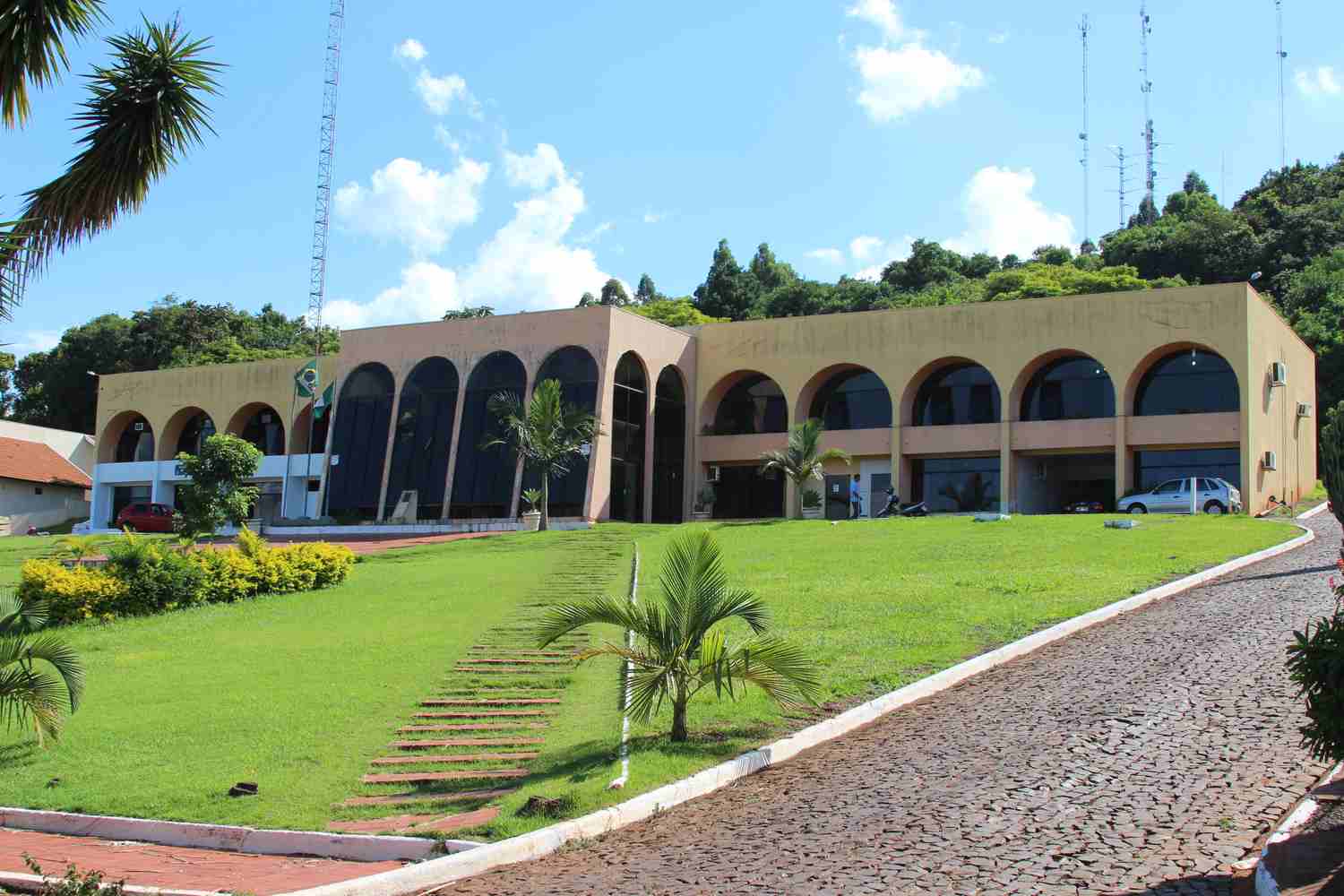 Prefeitura de Nova Prata do Iguaçu abre edital de Concurso Público