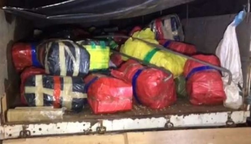 Caminhão com grande quantidade de maconha é apreendido em Santa Maria