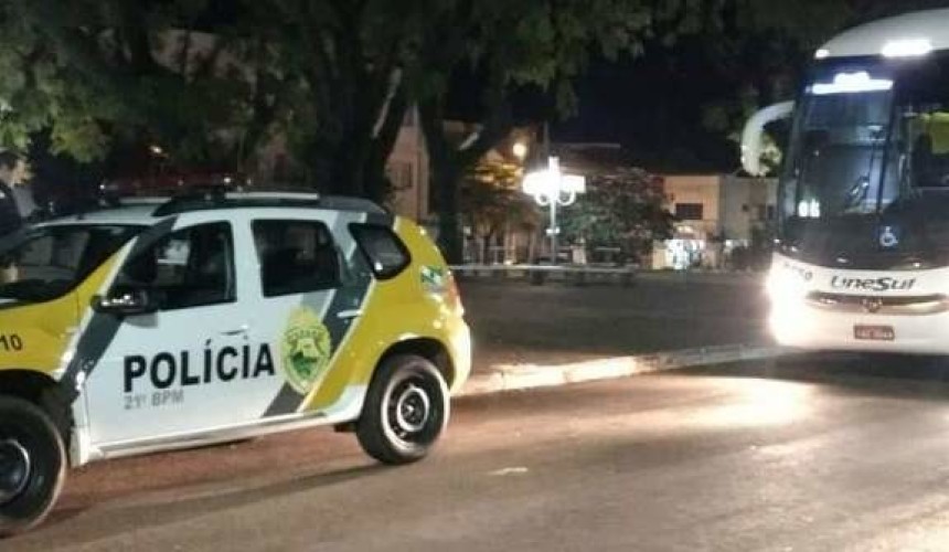 Homem é preso com três tabletes de maconha em ônibus em Realeza