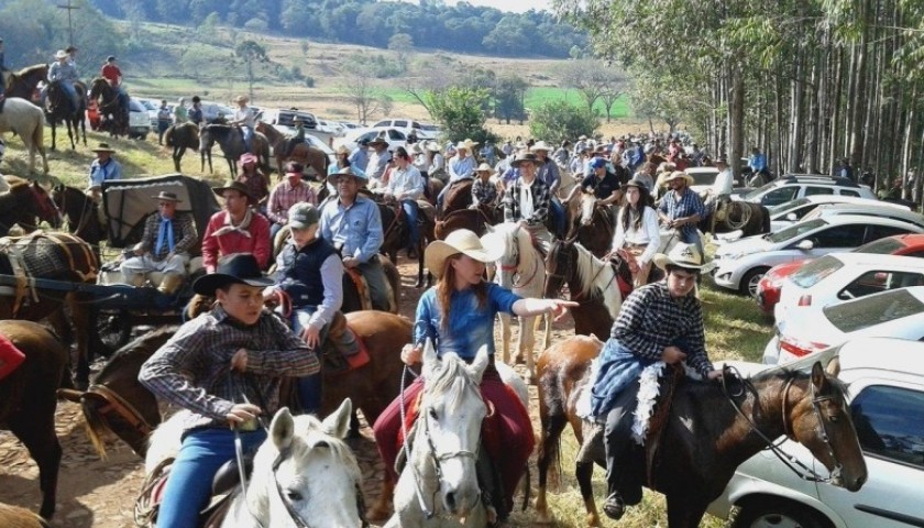 Comunidade São Luiz em Capitão realiza neste domingo grande festa com cavalgada