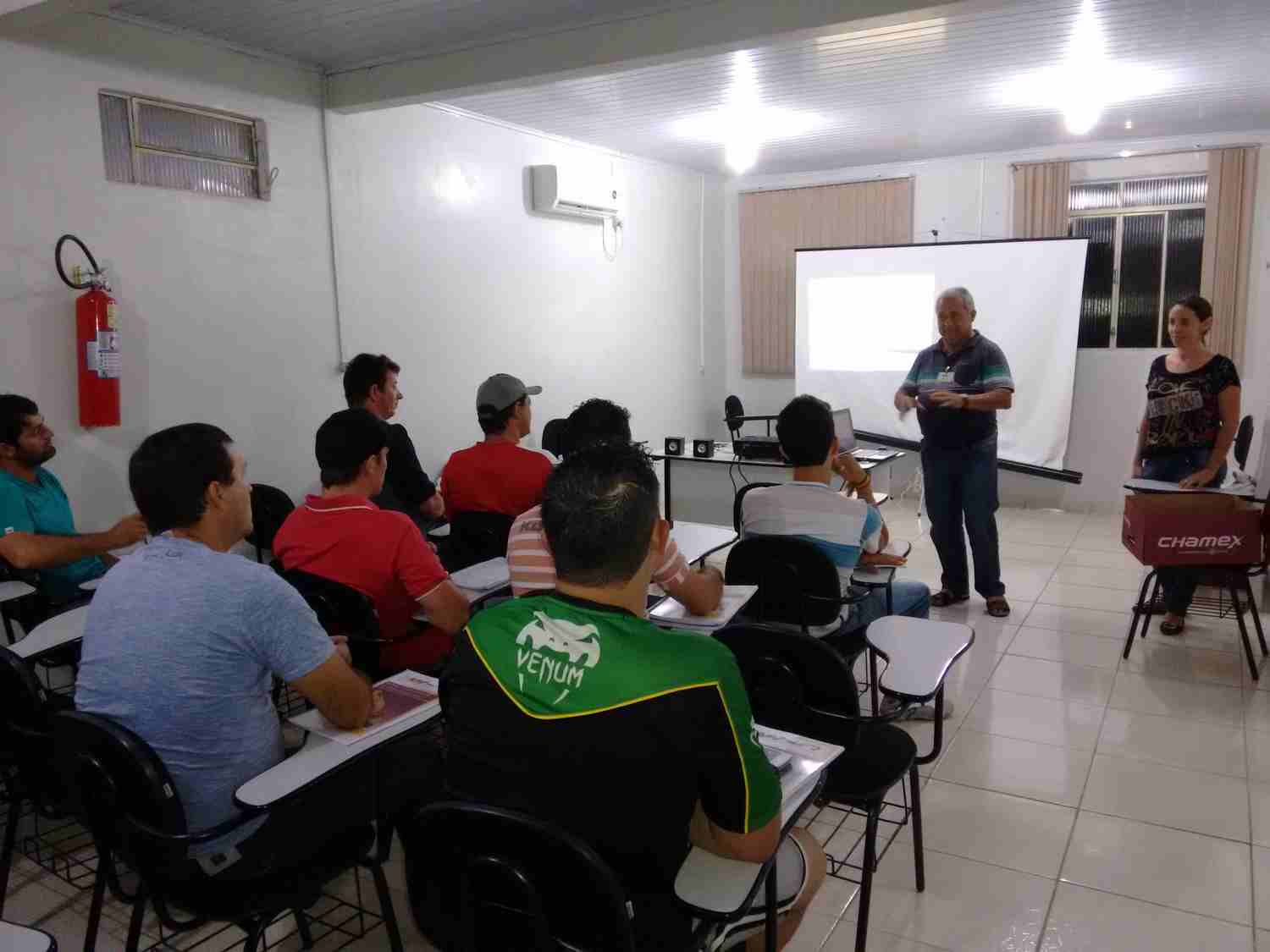 Curso de maquinas pesadas em Capitão