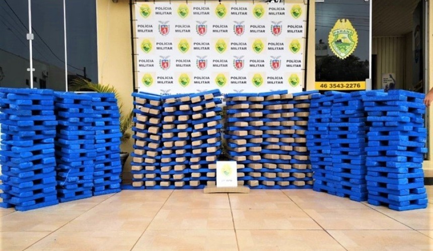 Veículo carregado com mais de 600kg de drogas é apreendido em Realeza