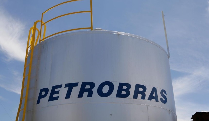 Preço do diesel em refinarias da Petrobras cai 7% e da gasolina 5%