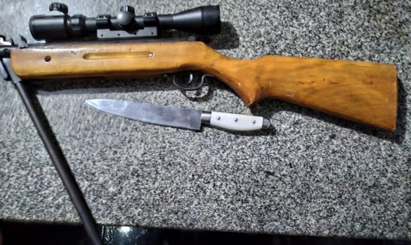 Após ocorrência de ameaça PM apreende arma de fogo em Santa Lúcia