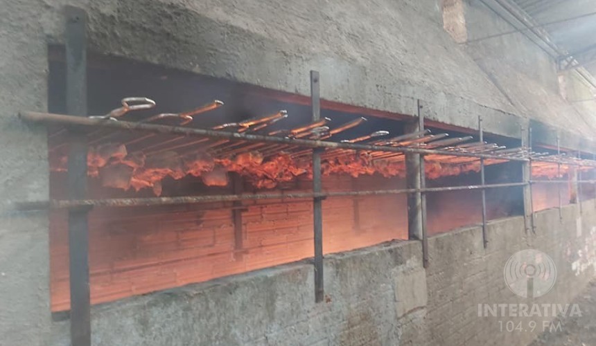 Tradicional churrasco da Festa da Padroeira Nossa Senhora da Salete vendeu mais de 2 toneladas de carne em Capitão