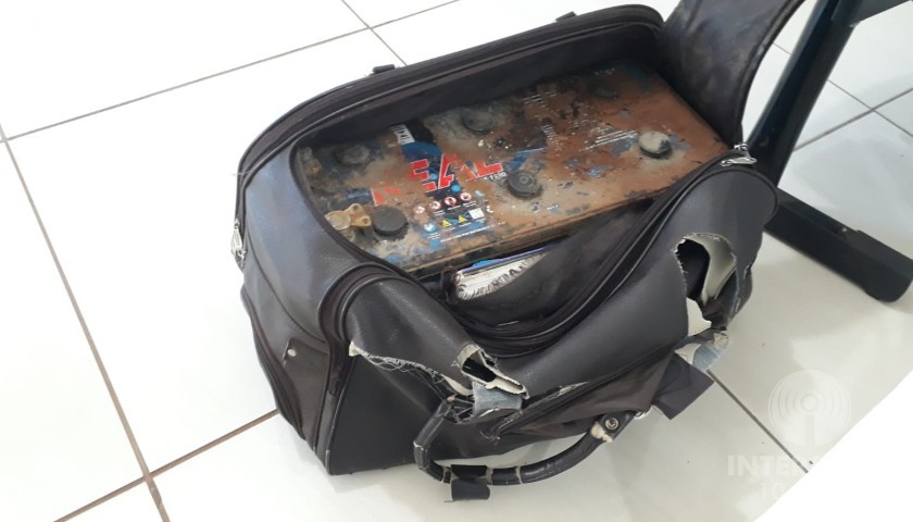 Rapaz furta bateria de ônibus da prefeitura de Boa Vista da Aparecida e acaba preso pela PM