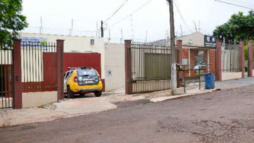 Homem pelado corre atrás de menina em Marilândia do Sul