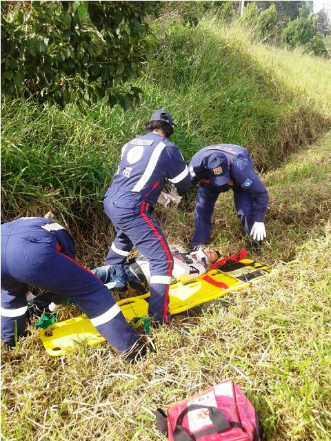 Queda de moto na PR 484
