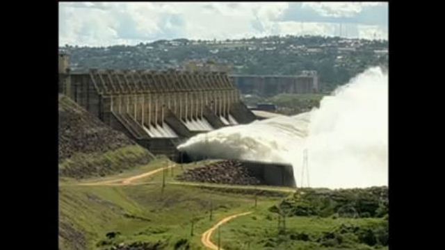 Nível dos rios sobe e comportas da Usina Salto Caxias são abertas. Metereologista do Simepar alerta 