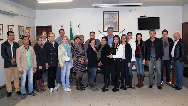 Membros do Conselho Municipal dos Direitos da Criança e do Adolescente tomam posse em Capitão