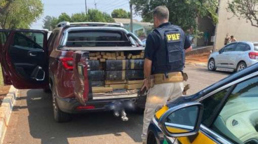 PRF apreende mais de meia tonelada de maconha e prende dois em Marmeleiro