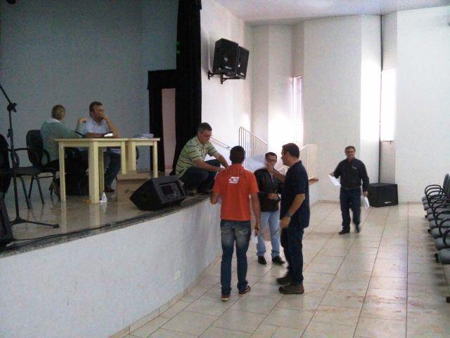 Salto do Lontra: Prefeitura vende terrenos para investir em programa habitacional