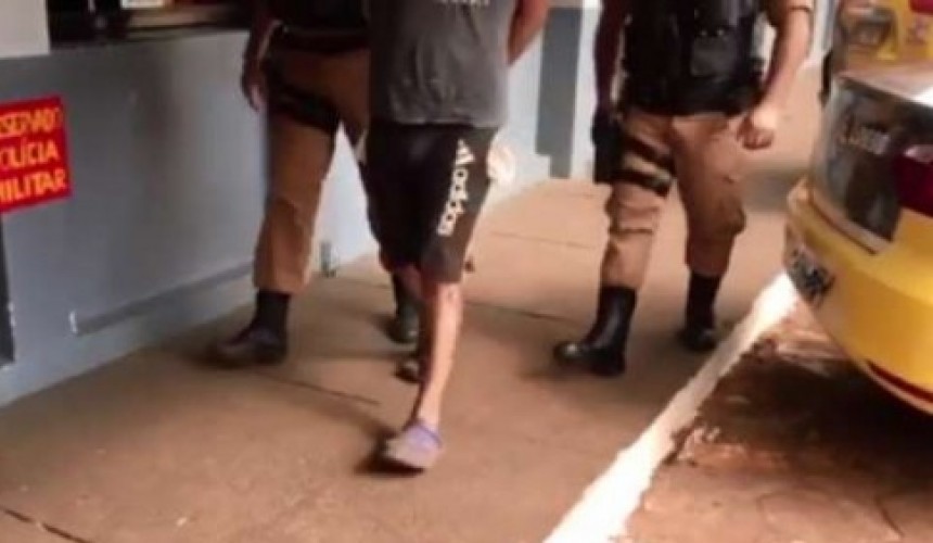 Cascavel: Rapaz que tentou matar pais deixou cadeia e foi direto à casa para executá-los