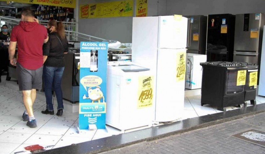 Paraná tem alta no comércio pelo quinto mês seguido